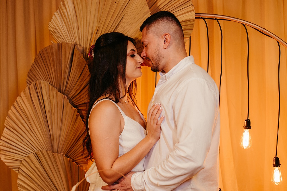 Erotic phone chat line partner