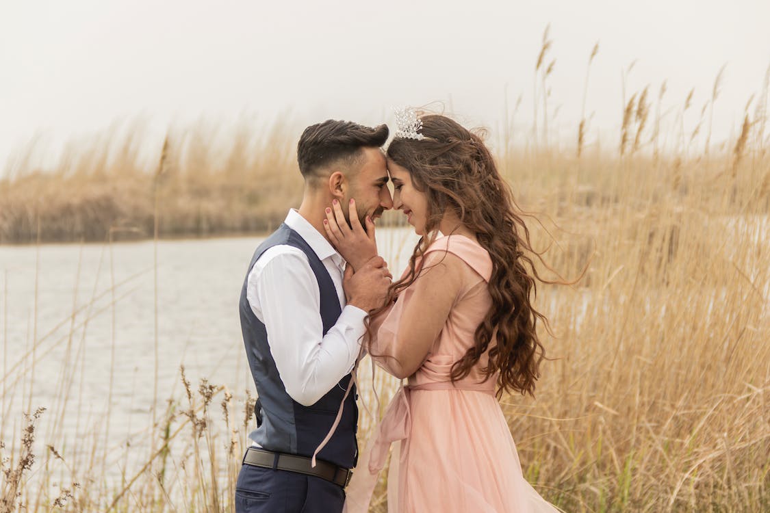 Singles chat line partner